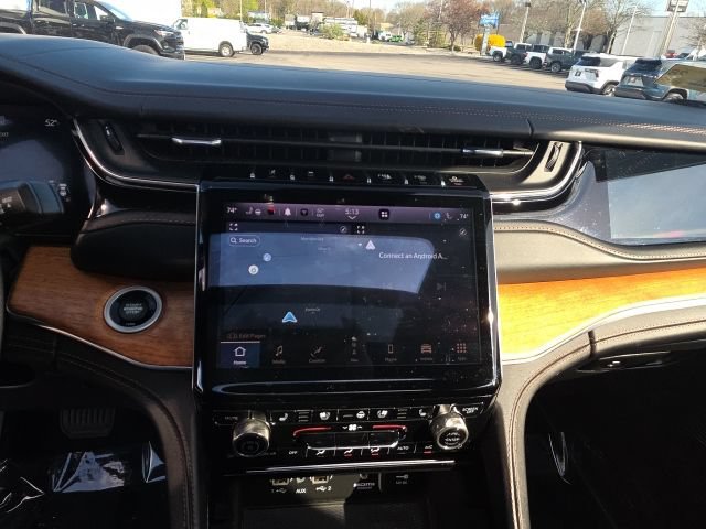 Used 2022 Jeep Grand Cherokee L Summit AWD/4WD image 26