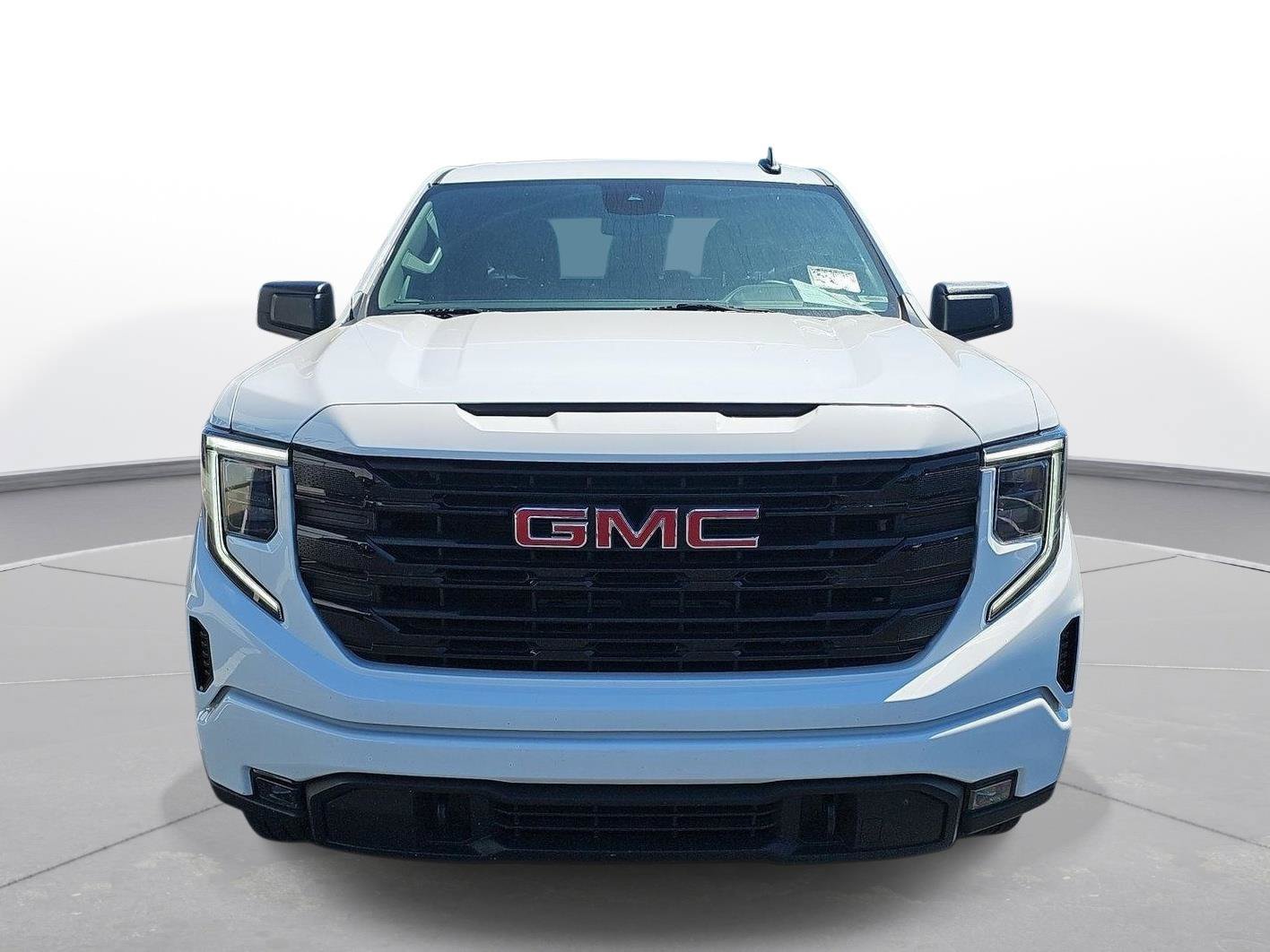 Used 2024 GMC Sierra 1500 Elevation AWD/4WD image 2