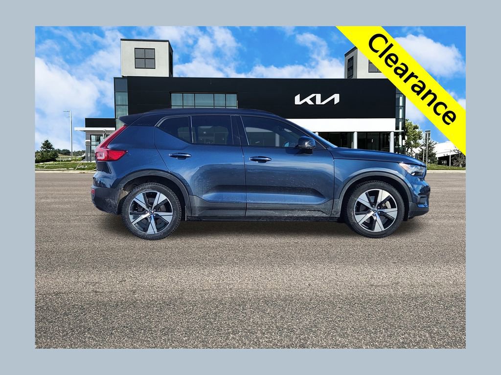 Used 2022 Volvo XC40 P8 Recharge Plus