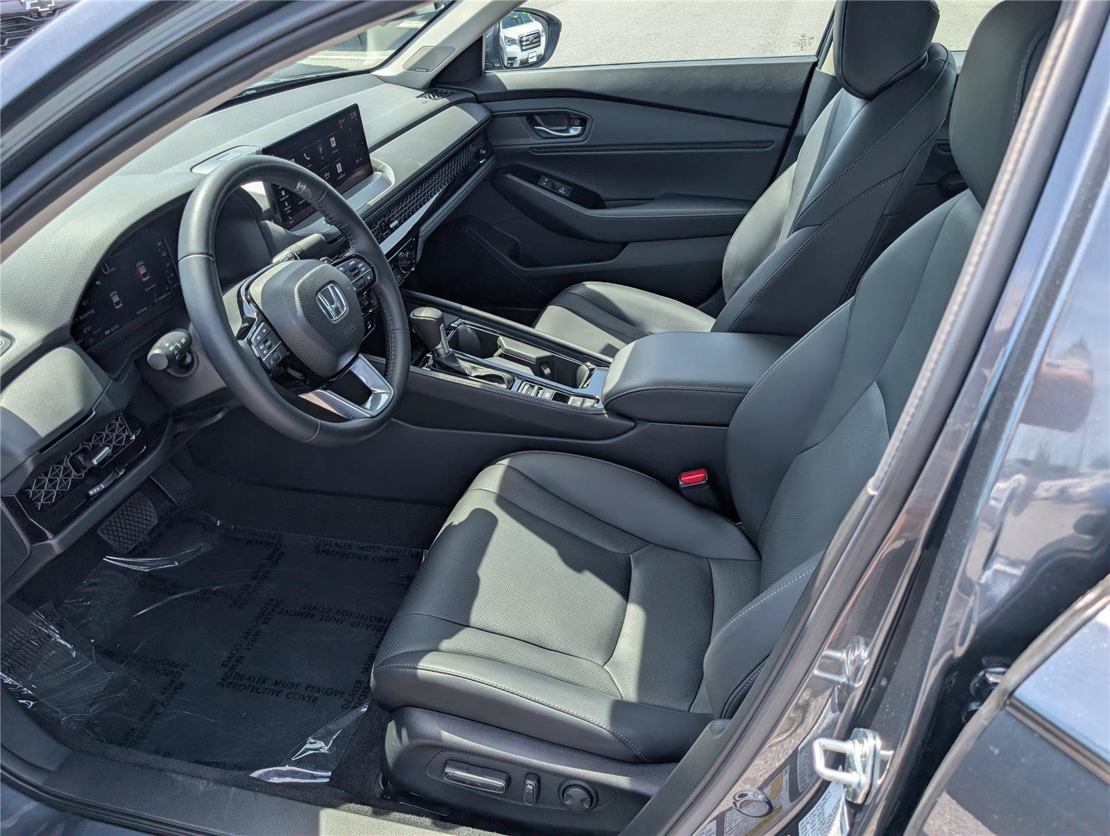 Used 2024 Honda Accord Touring image 14