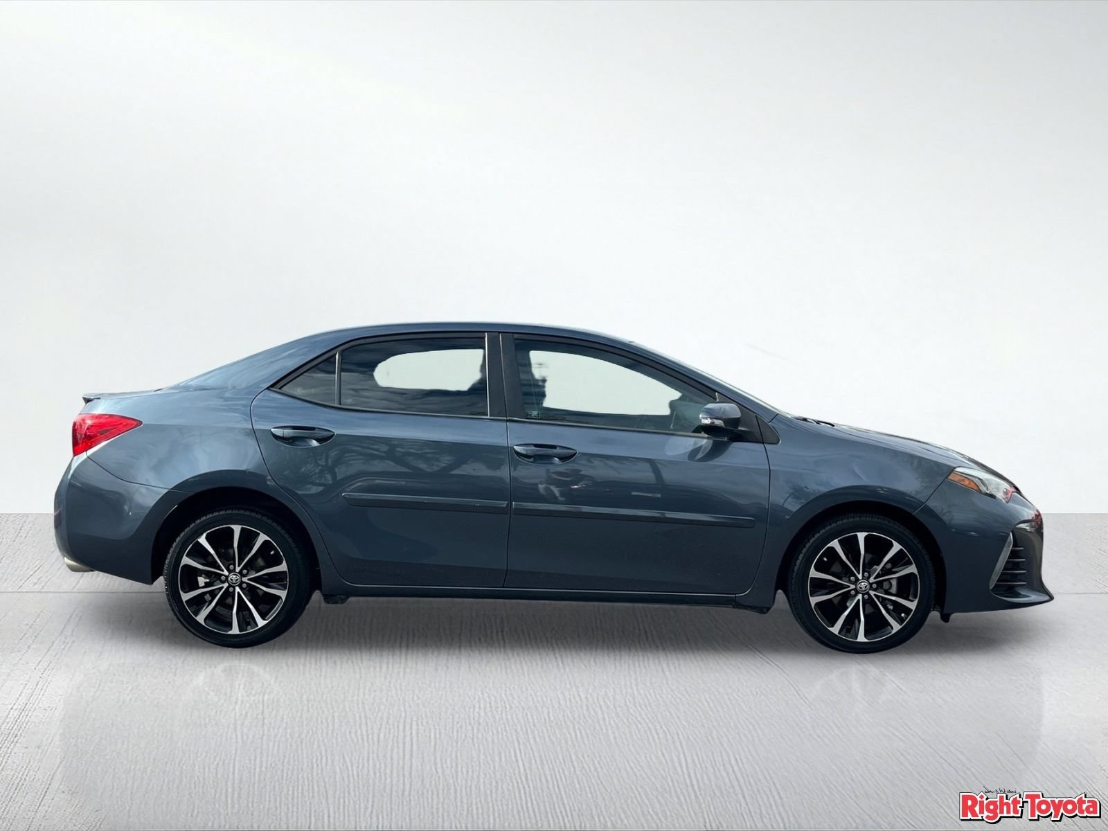 Certified 2018 Toyota Corolla SE FWD image 8