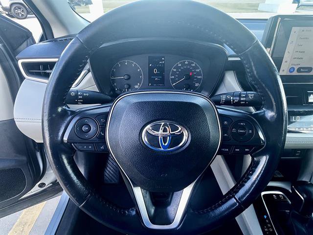 Used 2023 Toyota Corolla Cross LE FWD image 19