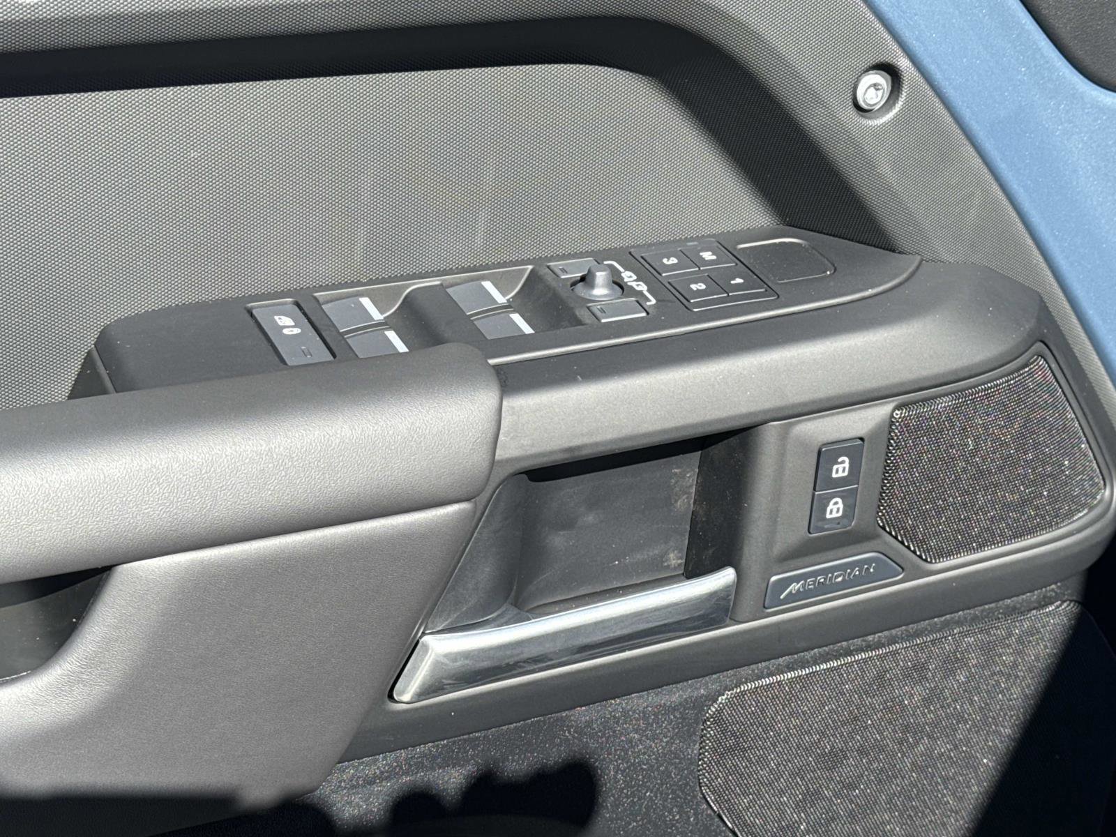 New 2026 Land Rover Defender 110 S image 19