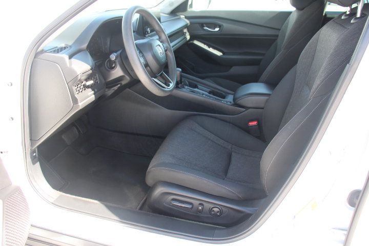 Used 2024 Honda Accord EX image 11