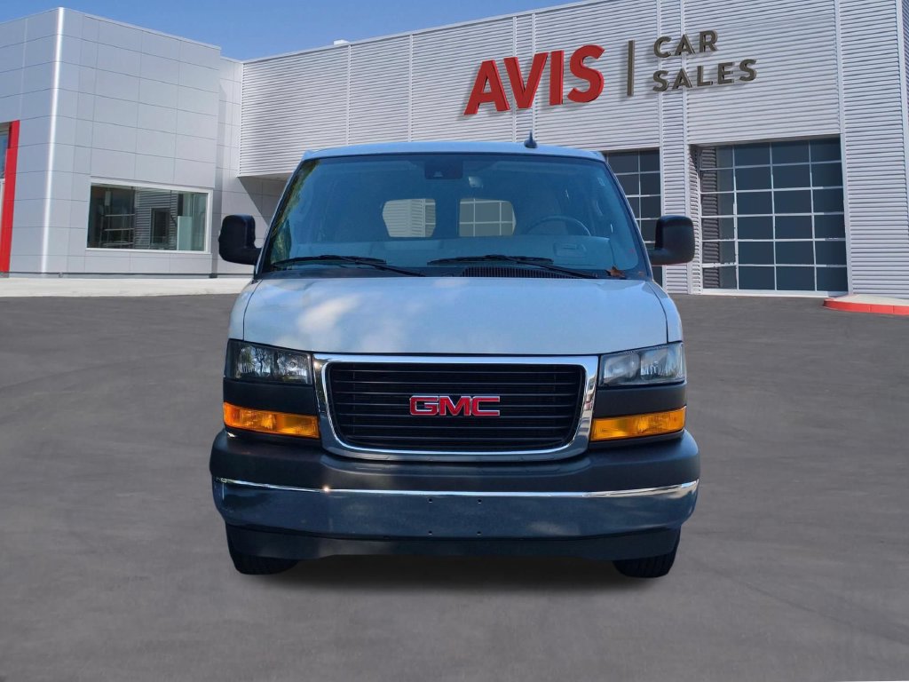 Used 2025 GMC Savana 3500 LT w/ LT Preferred Equipment Group RWD image 2