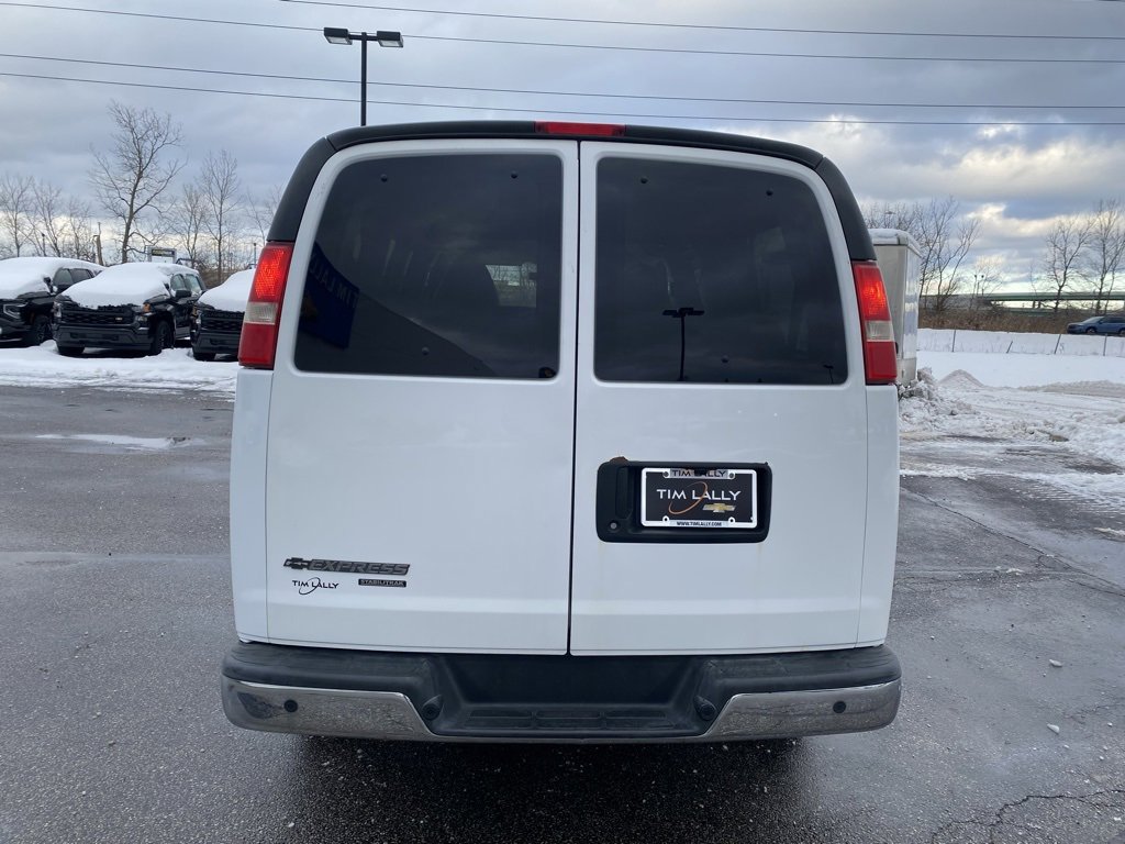 Used 2015 Chevrolet Express 2500 LT w/ LT Preferred Equipment Group image 6