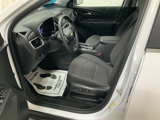Used 2023 Chevrolet Equinox LT w/ LPO, Floor Liner Package image 14