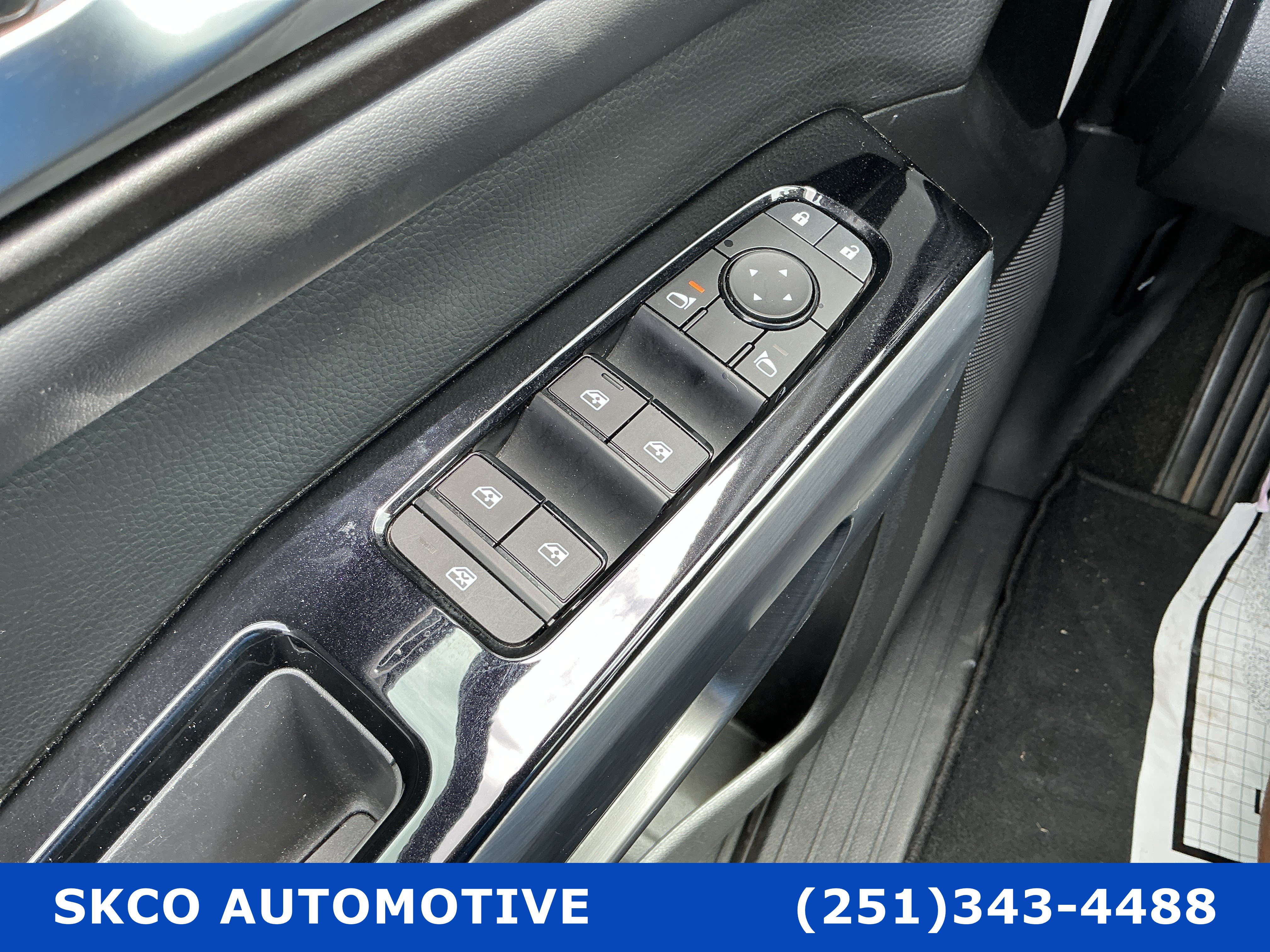Used 2023 Nissan Pathfinder SL w/ SL Premium Package AWD/4WD image 22