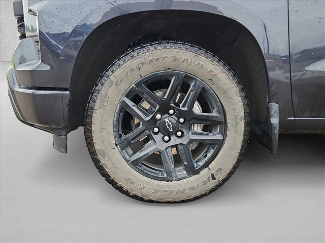 Used 2023 Chevrolet Silverado 1500 Custom AWD/4WD image 23