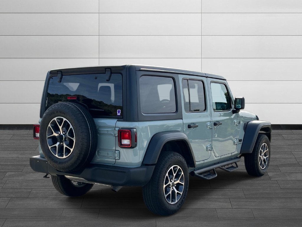 Used 2024 Jeep Wrangler Unlimited Sport AWD/4WD image 5