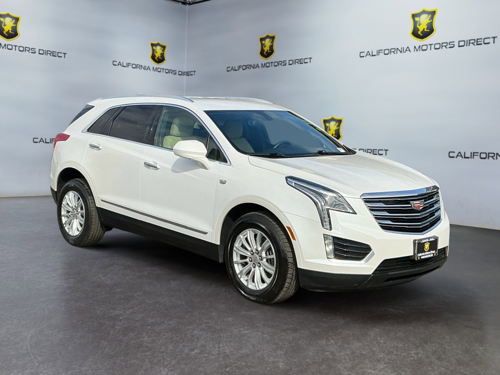 Used 2018 Cadillac XT5 FWD image 3