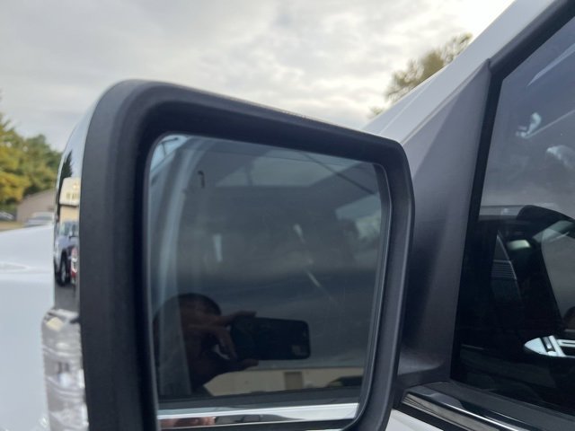 Used 2022 Ford F150 Lariat w/ Equipment Group 502A High image 26