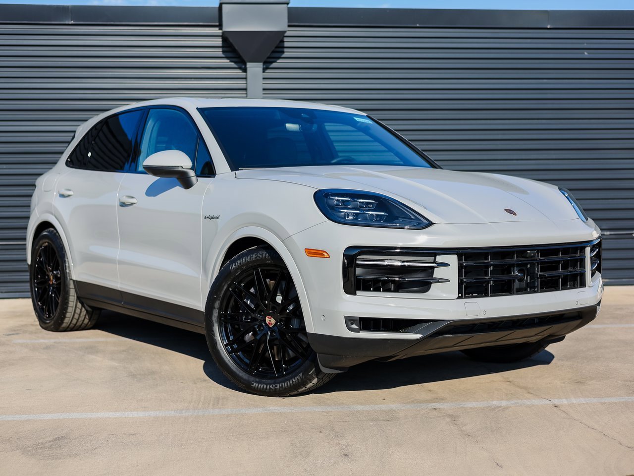 New 2025 Porsche Cayenne E-Hybrid image 9