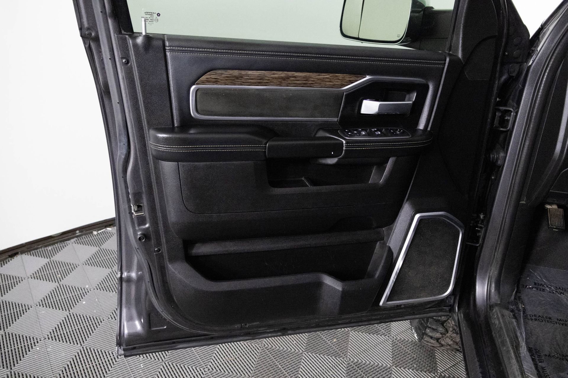 Used 2021 RAM 2500 Laramie image 36