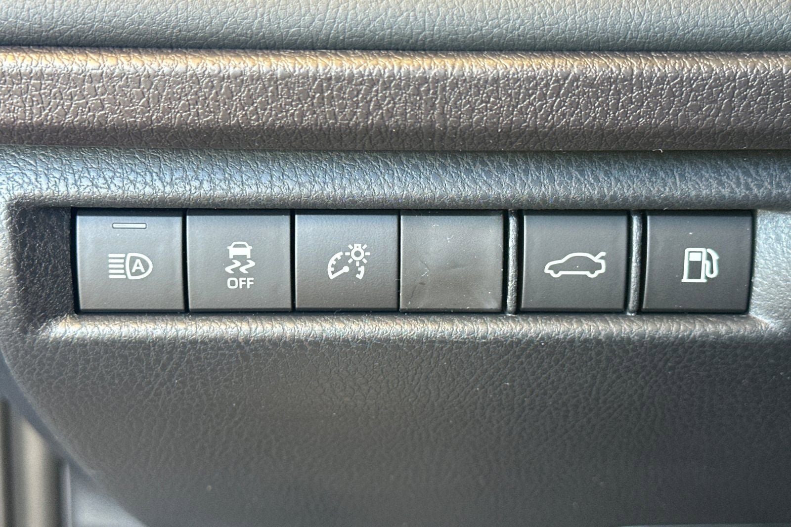 New 2026 Toyota Camry XSE FWD image 30