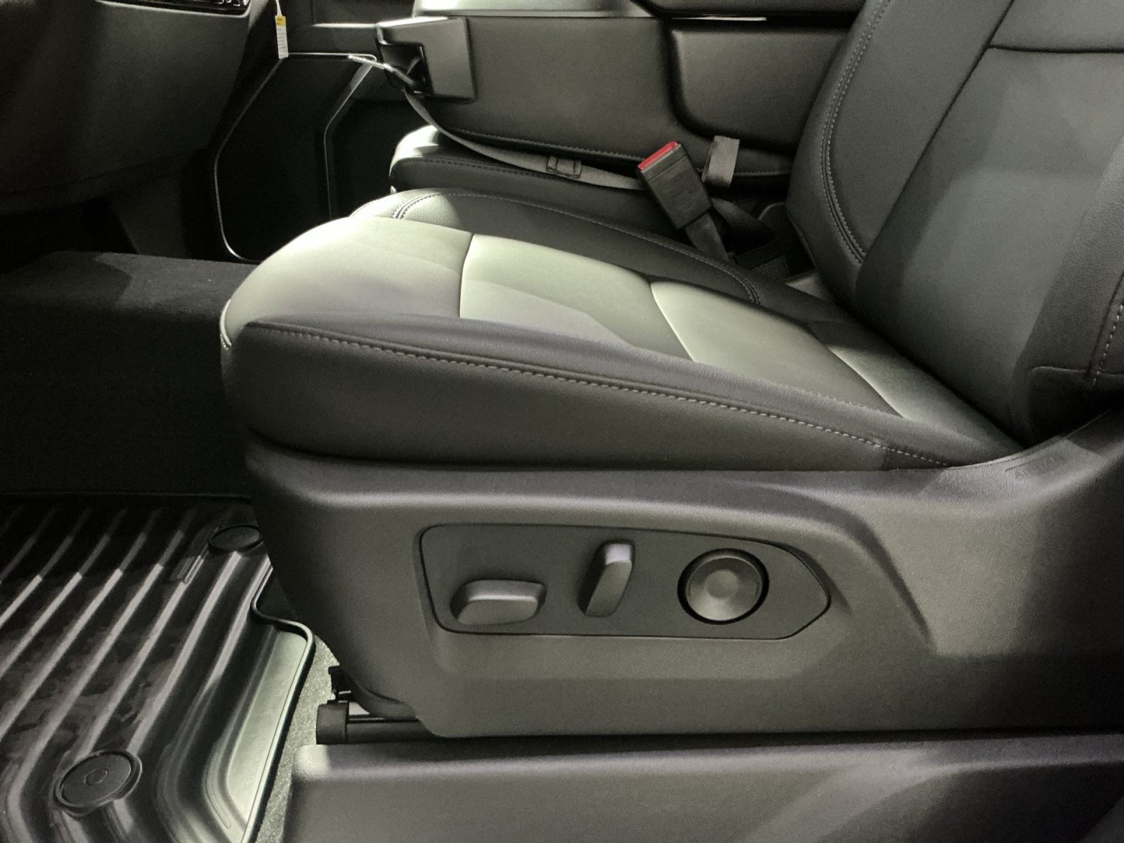 New 2026 Chevrolet Silverado 2500 LT AWD/4WD image 15