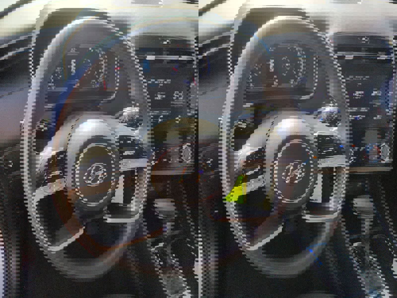 Used 2022 Hyundai Tucson SE image 19