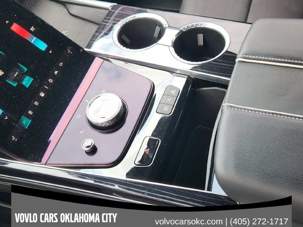 Used 2025 Cadillac Escalade ESV Sport AWD/4WD image 16