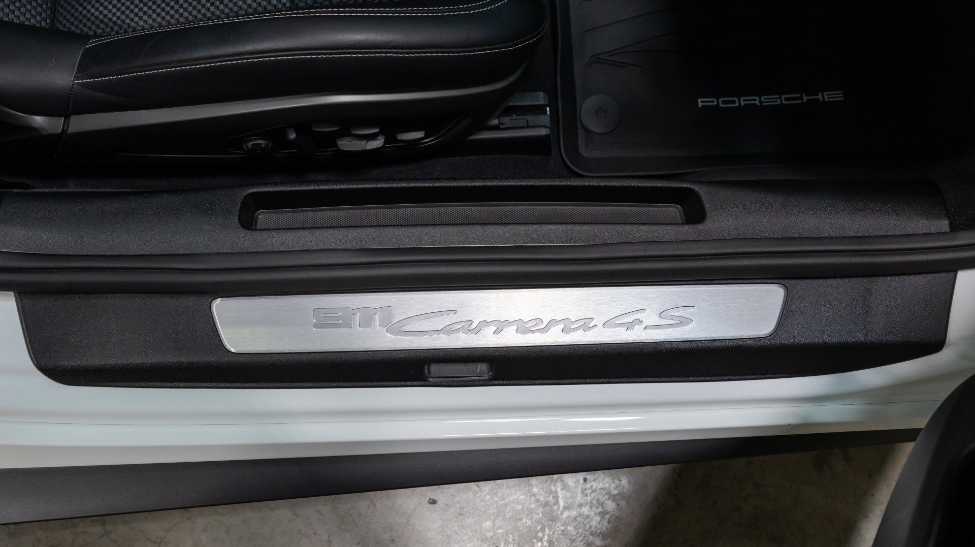 Used 2020 Porsche 911 Carrera 4S AWD/4WD image 60