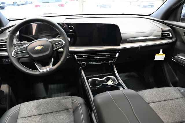 New 2026 Chevrolet Traverse LT w/ Sun and Wheel Package image 13