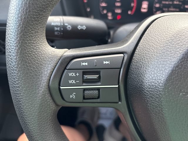 Used 2025 Honda Accord SE image 11