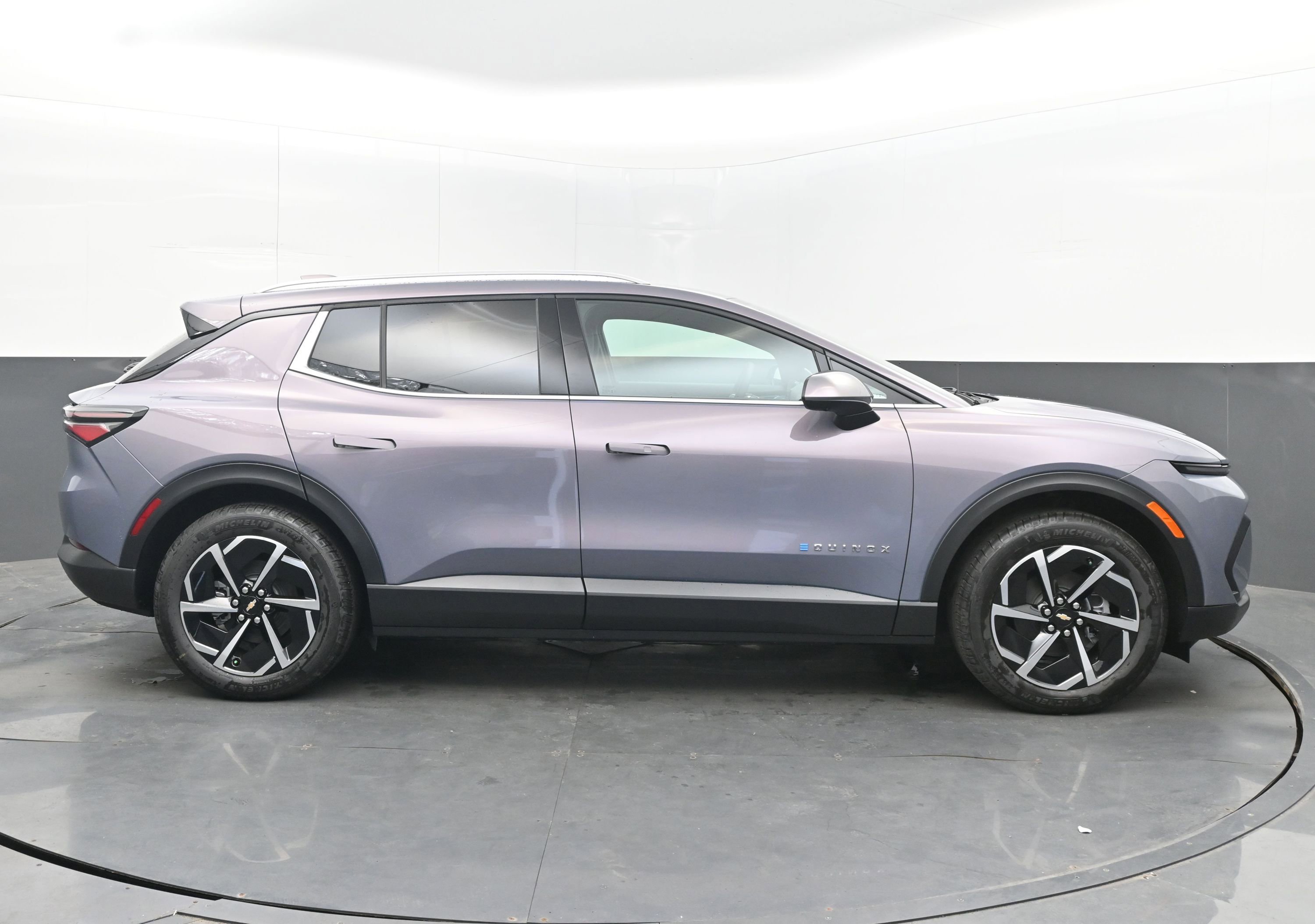 New 2026 Chevrolet Equinox EV LT image 10