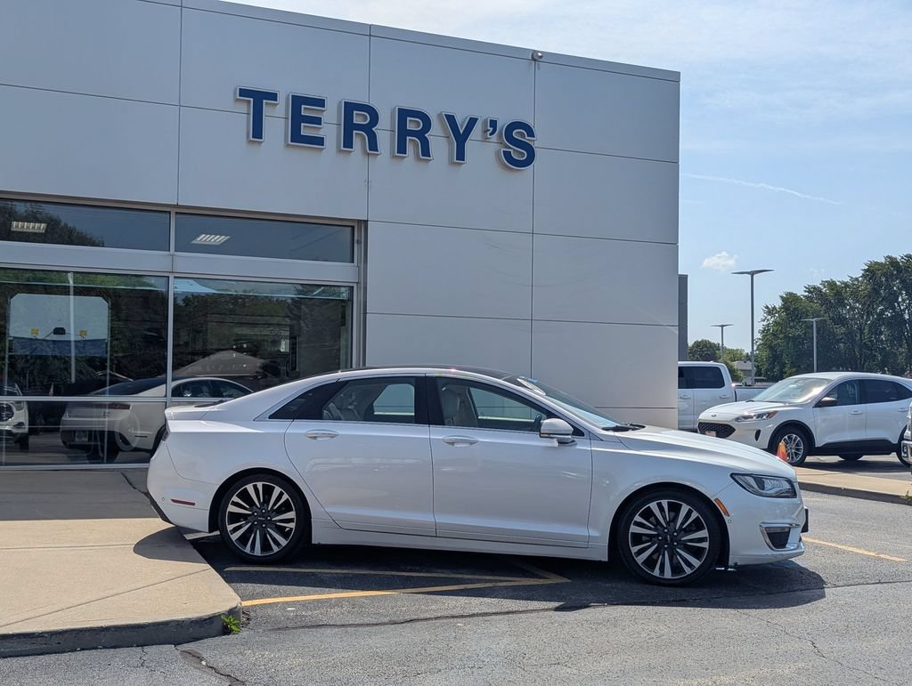 Used 2017 Lincoln MKZ Reserve w/ Technology Package AWD/4WD video 2