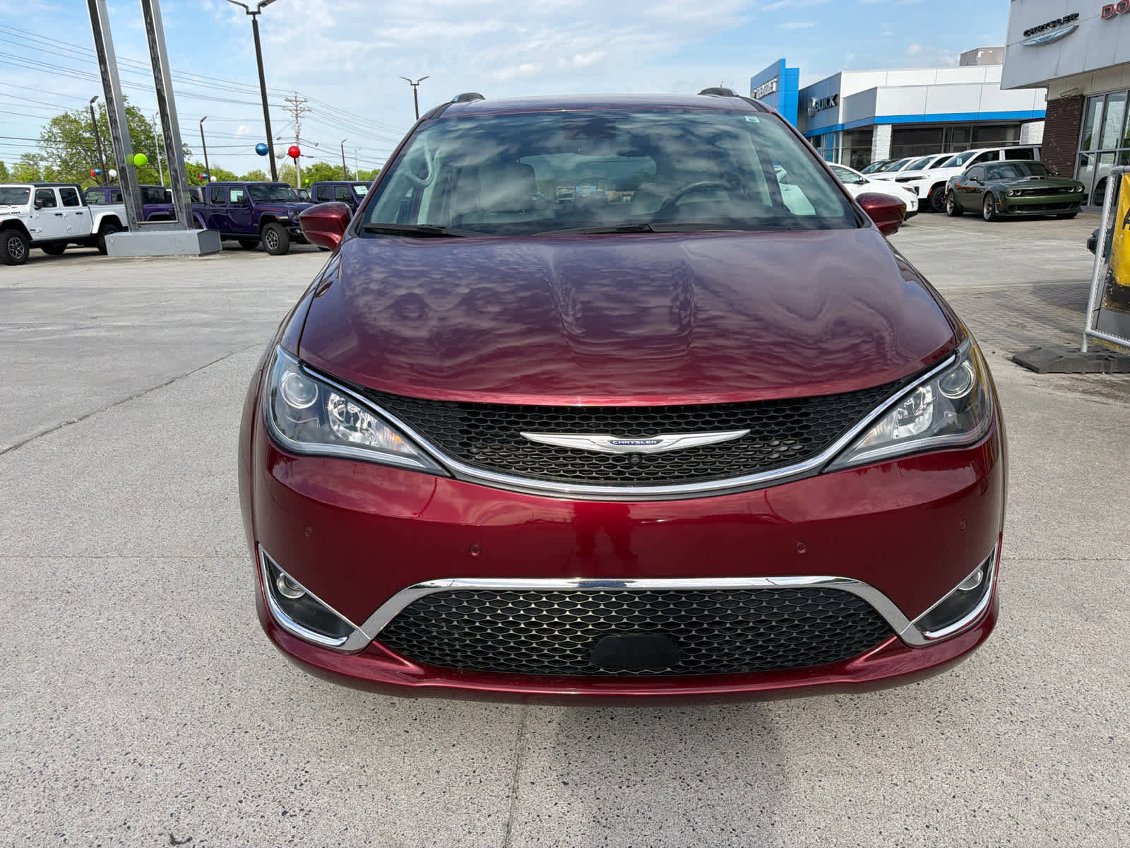 Used 2020 Chrysler Pacifica Touring-L Plus image 3
