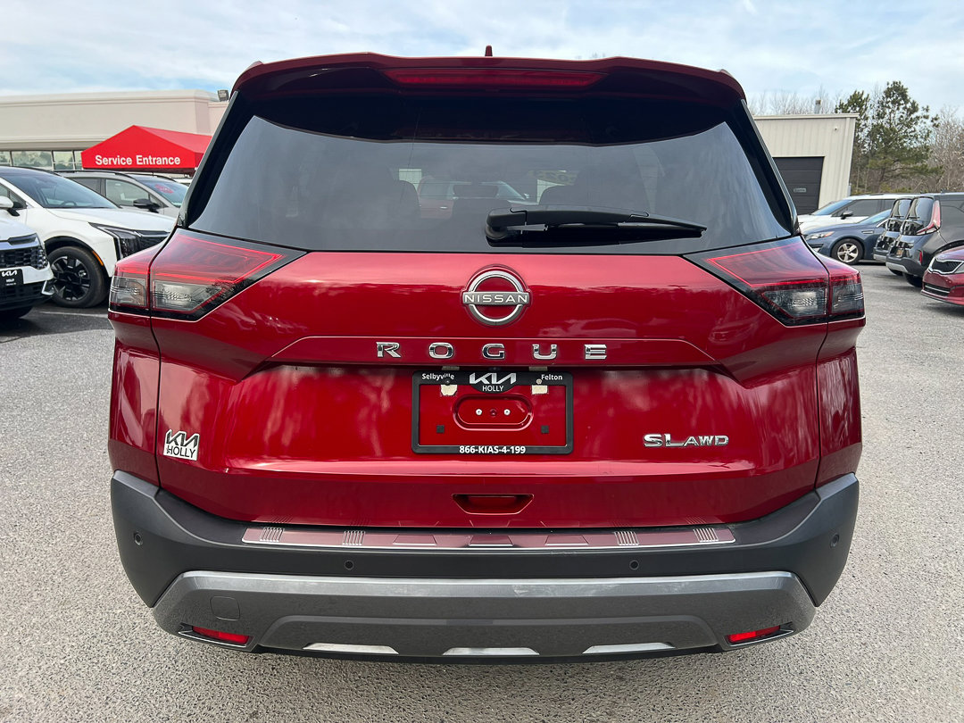 Used 2023 Nissan Rogue SL w/ SL Premium Package image 4