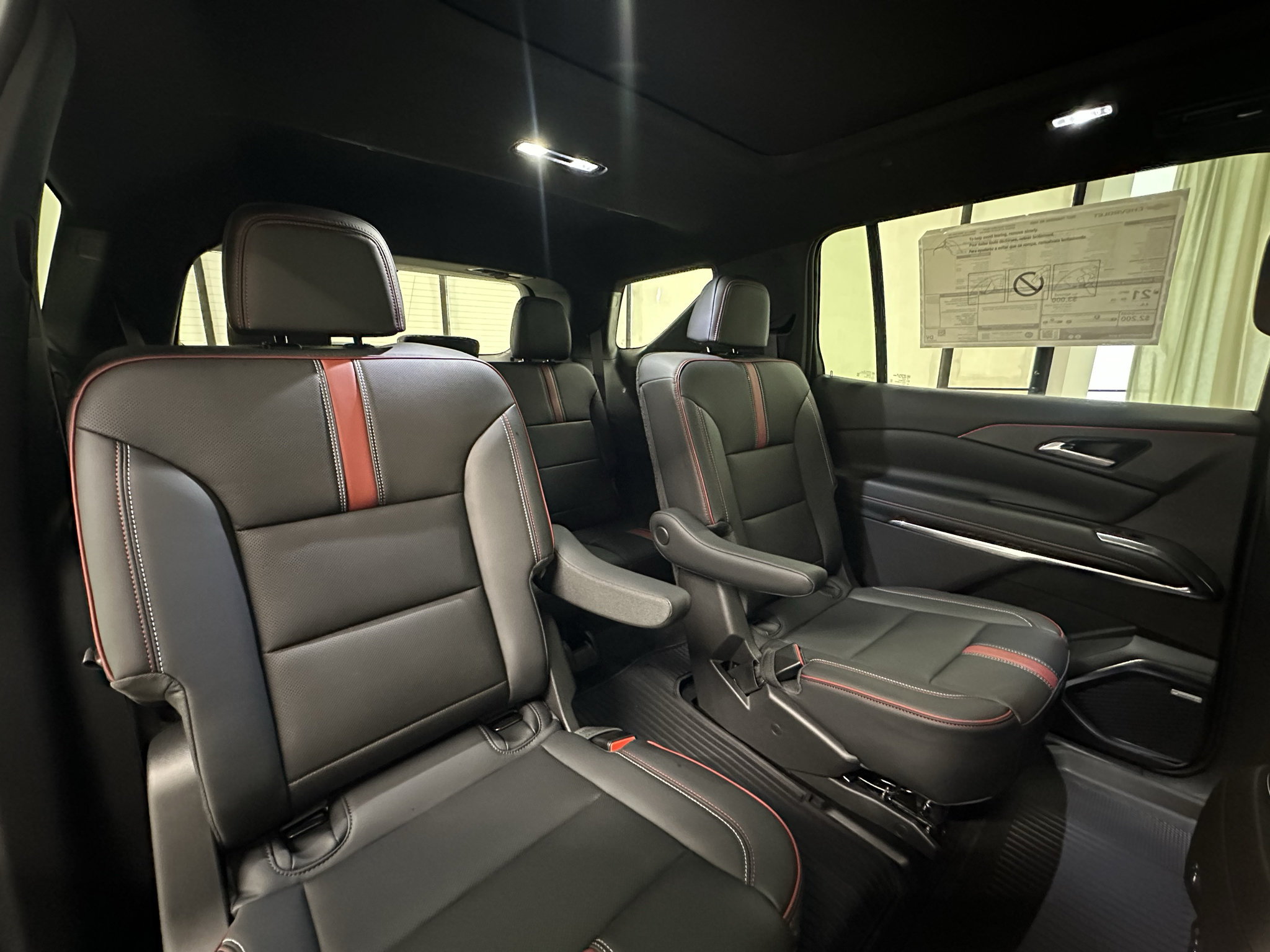 New 2027 Chevrolet Traverse RS w/ LPO, Floor Liner Package AWD/4WD image 18