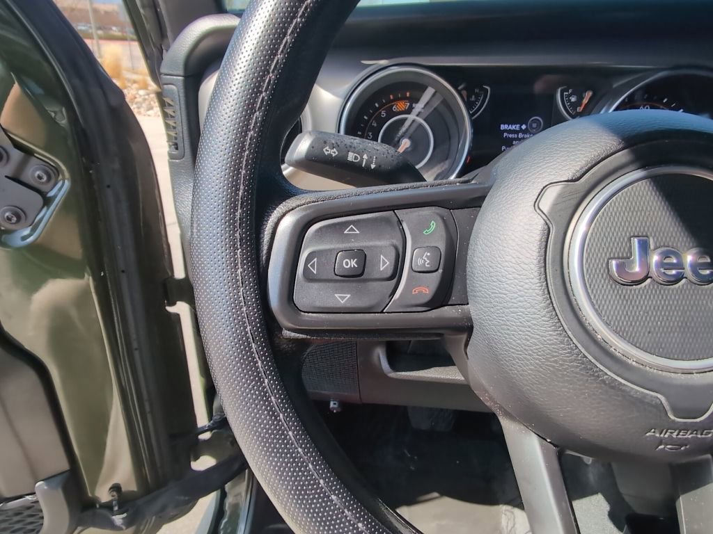 Used 2022 Jeep Wrangler Unlimited Sport image 14