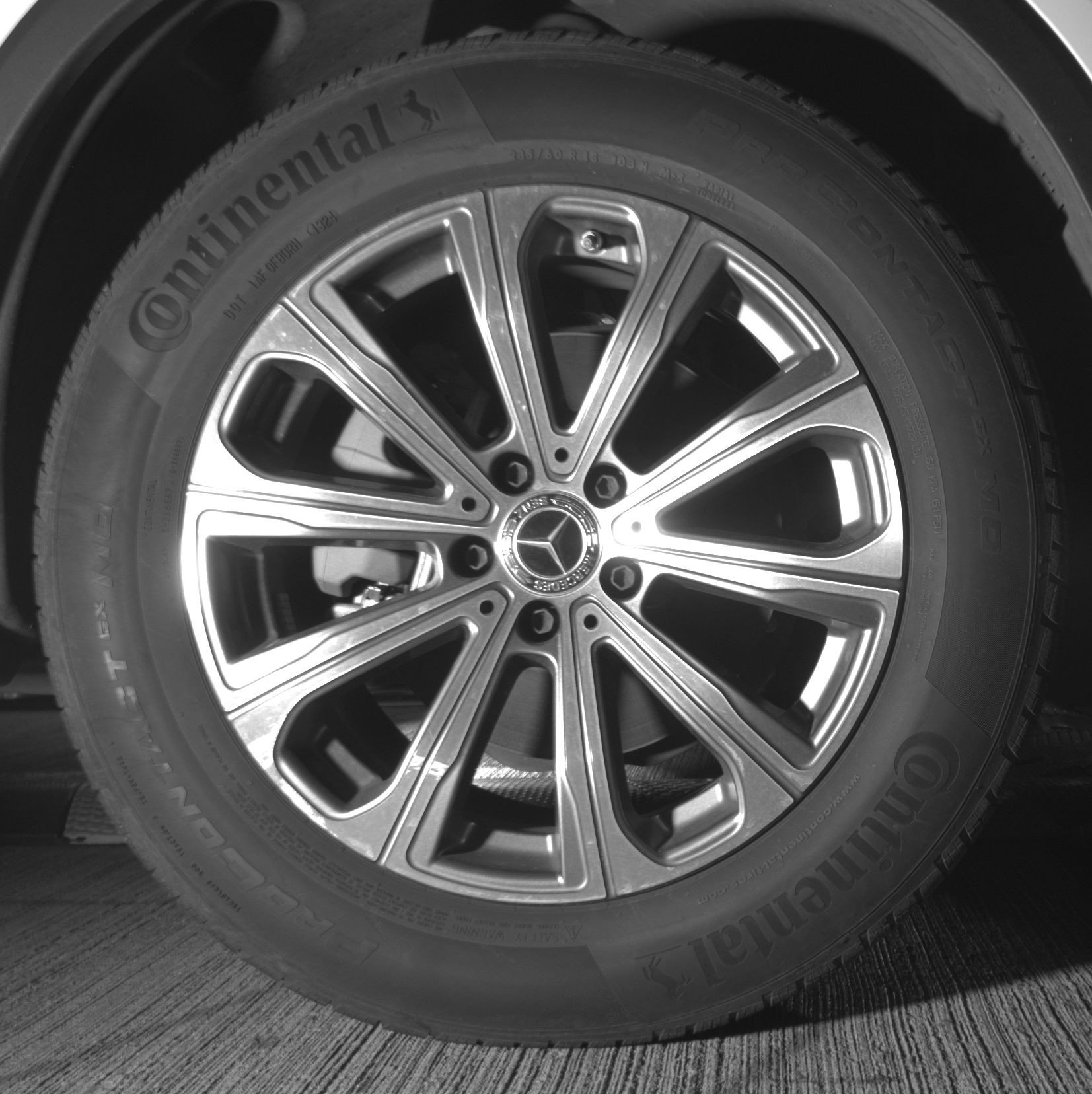 Used 2024 Mercedes-Benz GLC 300 4MATIC image 13