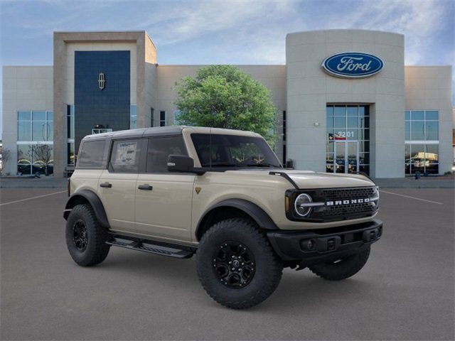 New 2025 Ford Bronco Badlands image 7