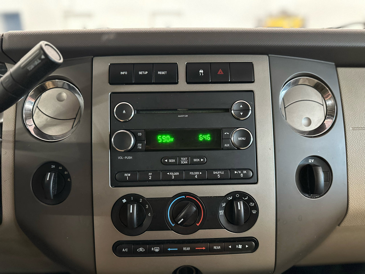 Used 2011 Ford Expedition XL w/ Fleet Convenience Pkg image 21