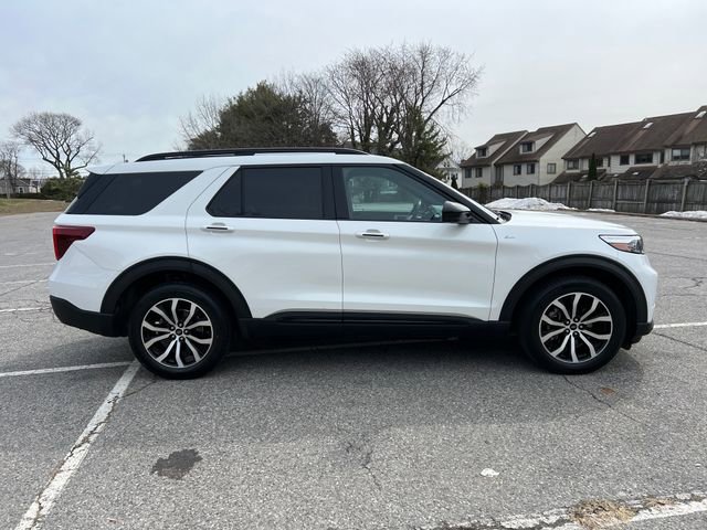 Used 2022 Ford Explorer ST-Line image 12