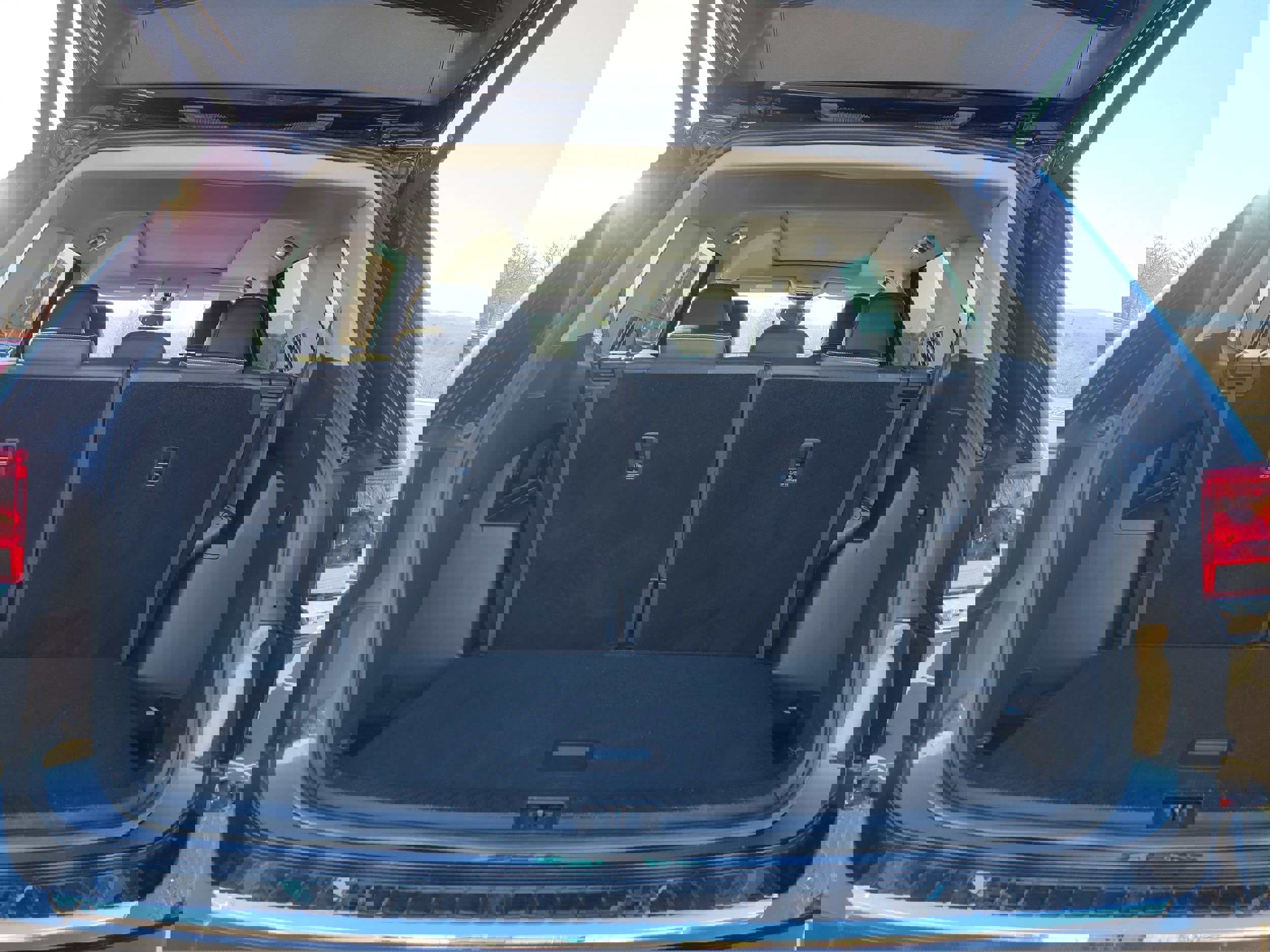 Used 2024 Volkswagen Atlas SEL image 12