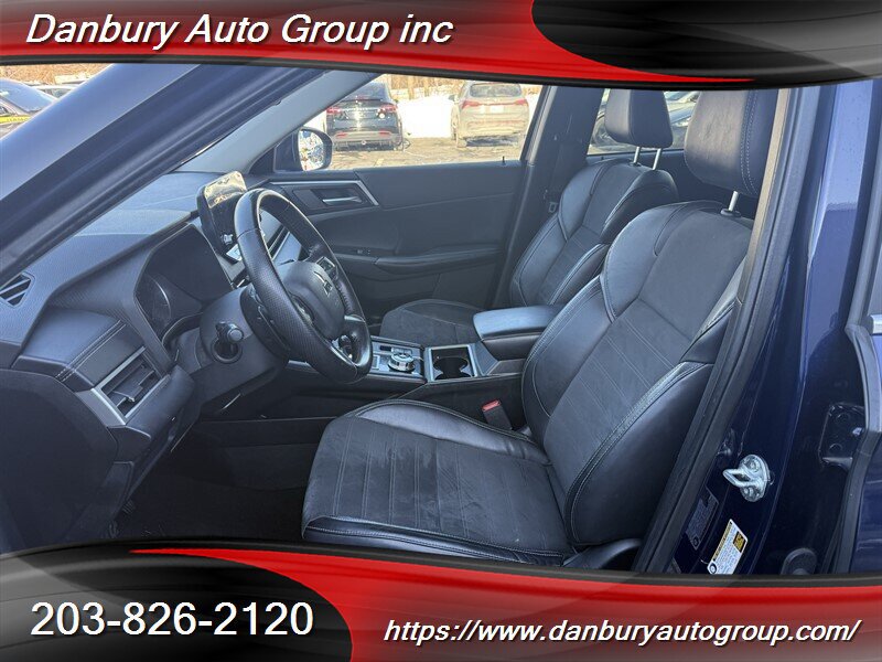 Used 2022 Mitsubishi Outlander SE AWD/4WD image 9