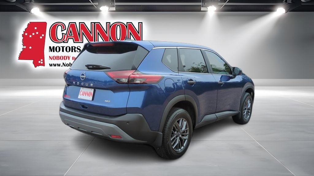 Used 2023 Nissan Rogue S image 5