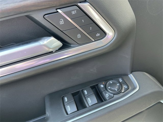 New 2026 GMC Sierra 1500 SLT image 13
