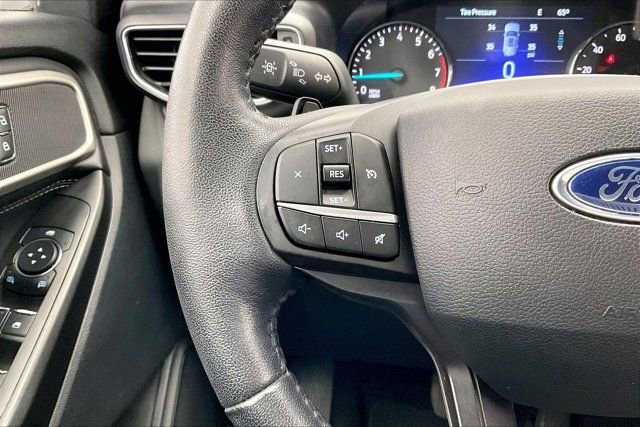 Used 2020 Ford Explorer XLT w/ Equipment Group 202A image 20