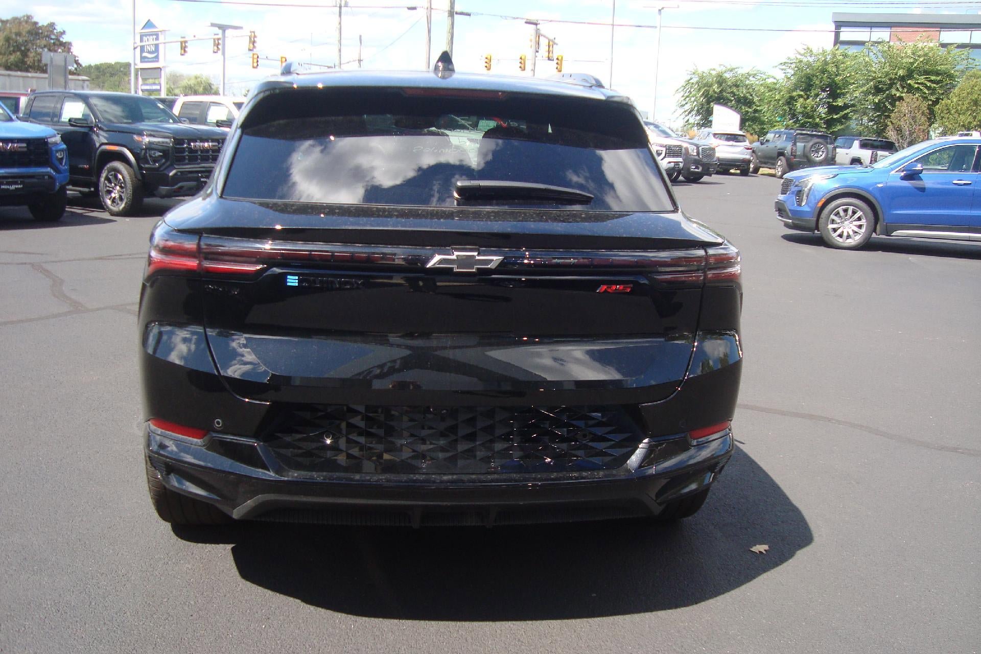 Certified 2025 Chevrolet Equinox EV RS FWD image 5