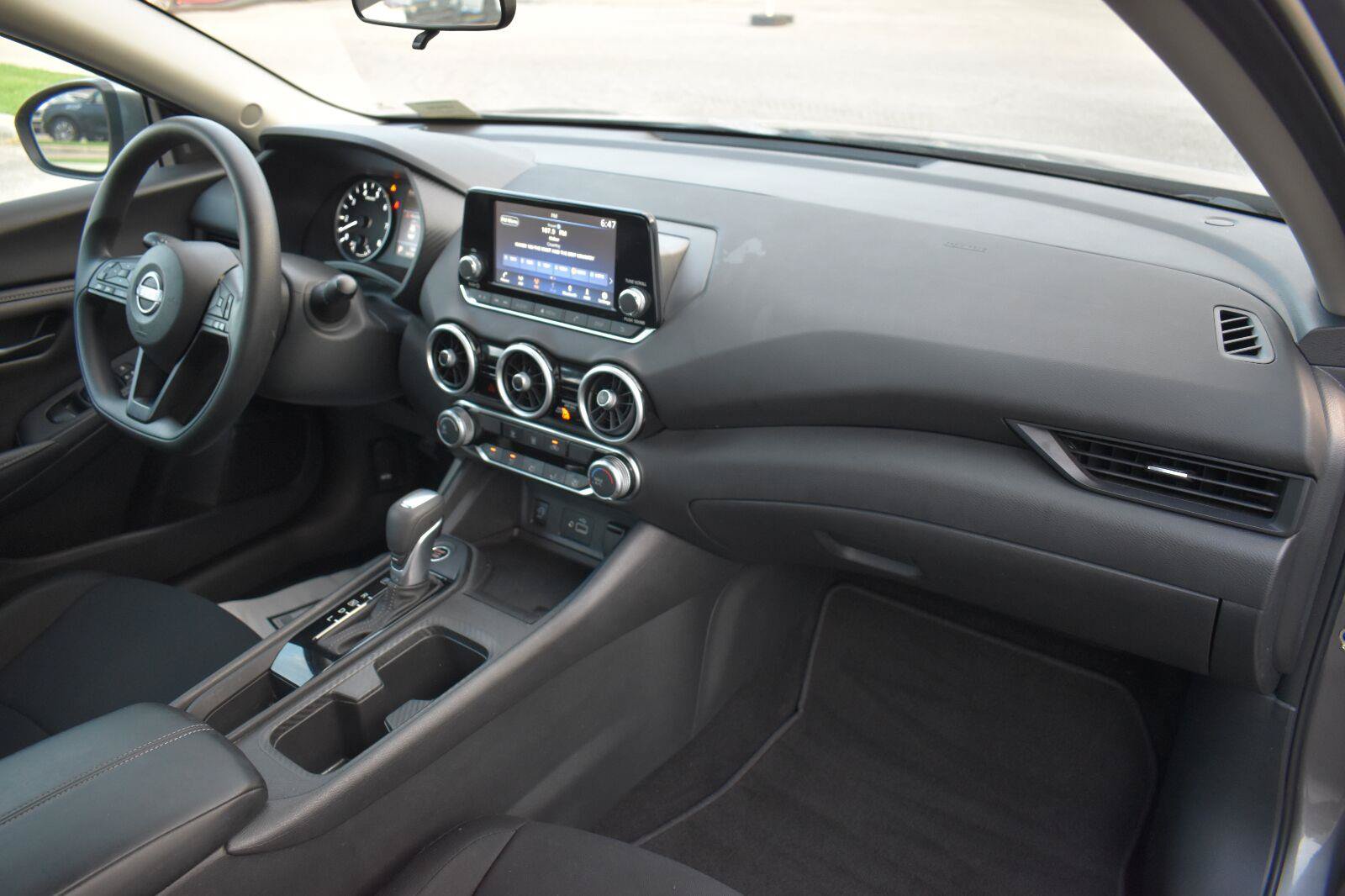 Used 2025 Nissan Sentra S FWD image 55
