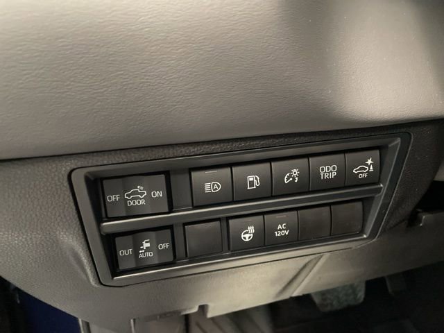 New 2025 Toyota Tundra Platinum image 22