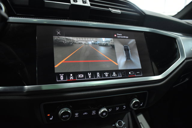 Used 2022 Audi Q3 2.0T Premium Plus w/ Premium Plus Package image 19