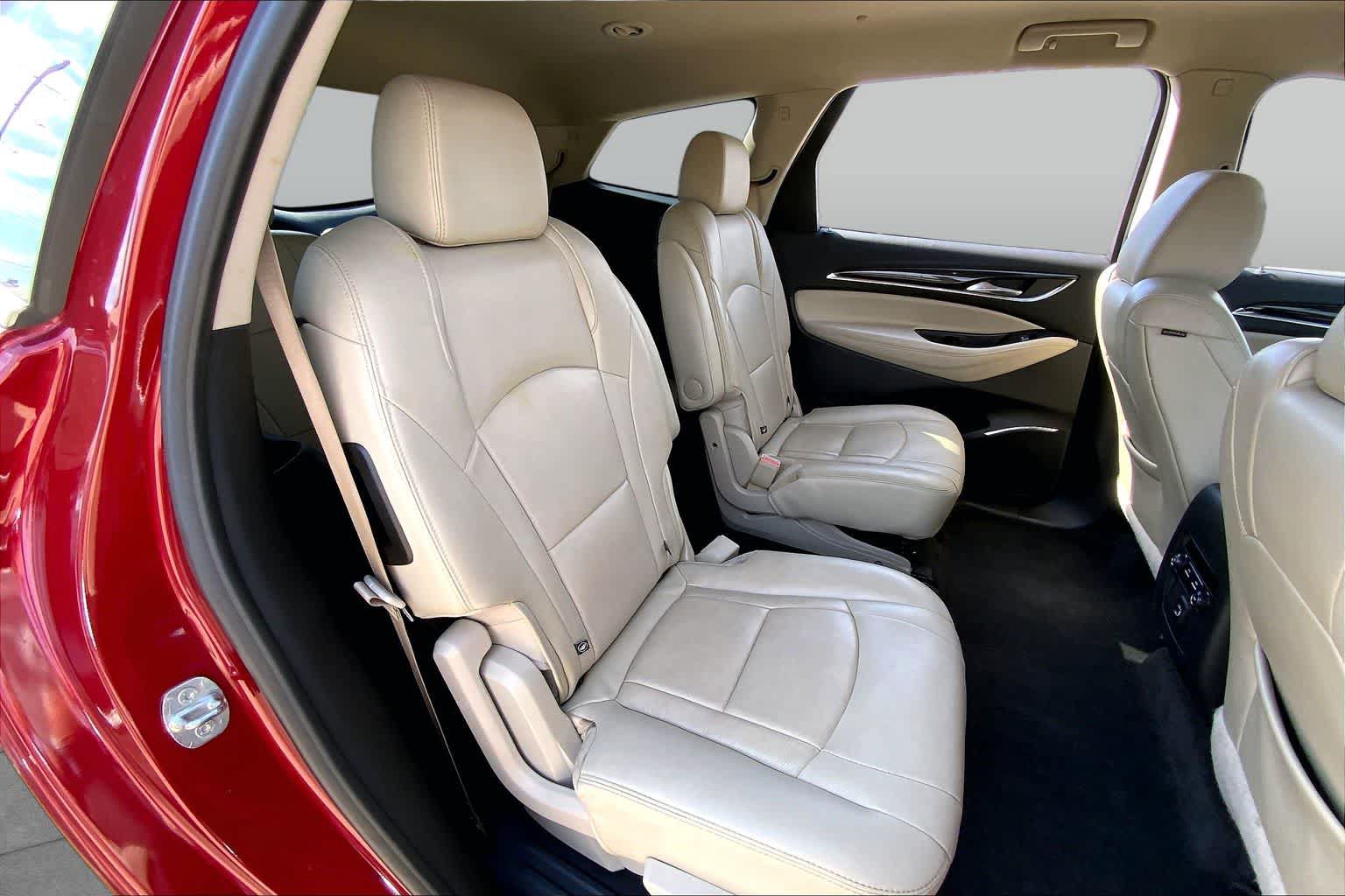 Used 2020 Buick Enclave Essence w/ LPO, Touring Package FWD image 19