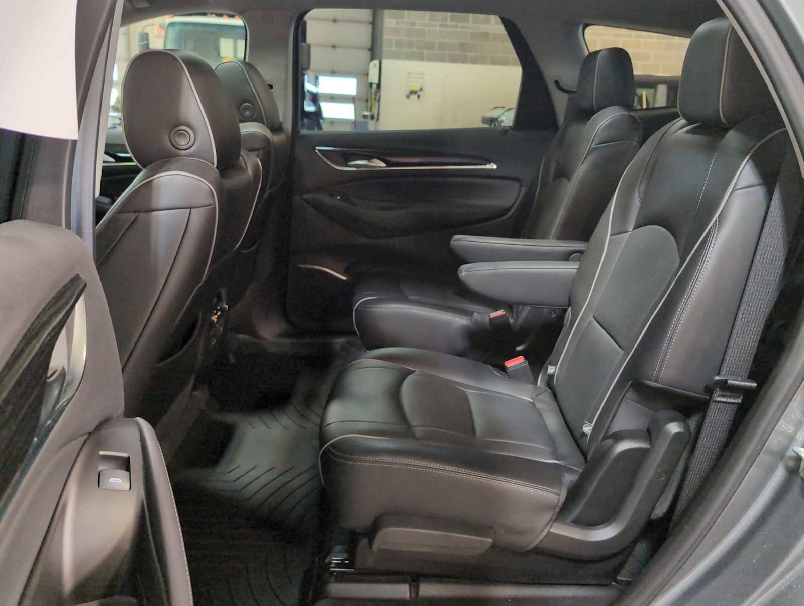 Used 2020 Buick Enclave Avenir w/ Avenir Technology Package image 26