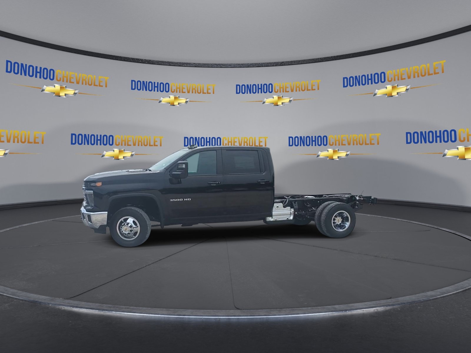 New 2026 Chevrolet Silverado 3500 LT w/ Convenience Package AWD/4WD image 4