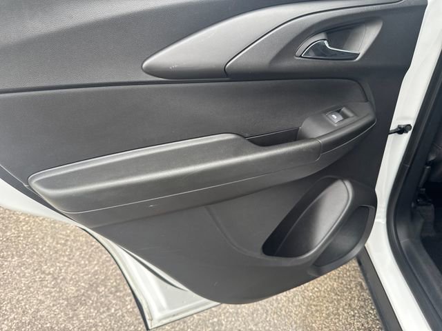 Used 2025 Chevrolet TrailBlazer LT AWD/4WD image 32