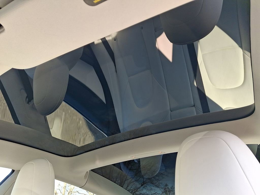 Used 2018 Tesla Model 3 Mid Range image 15