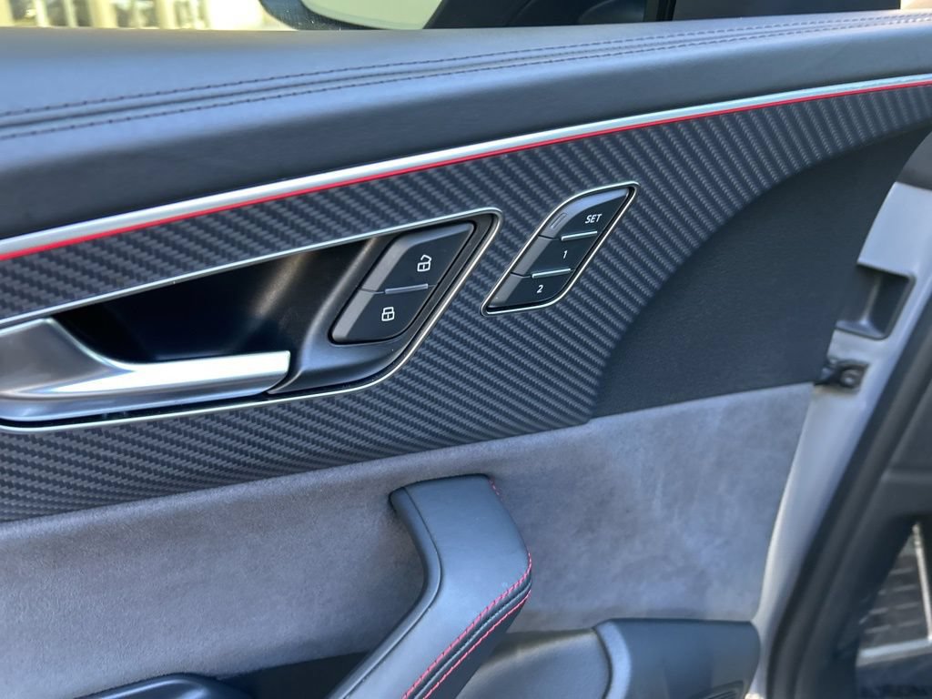 Used 2024 Audi RS Q8 AWD/4WD image 46